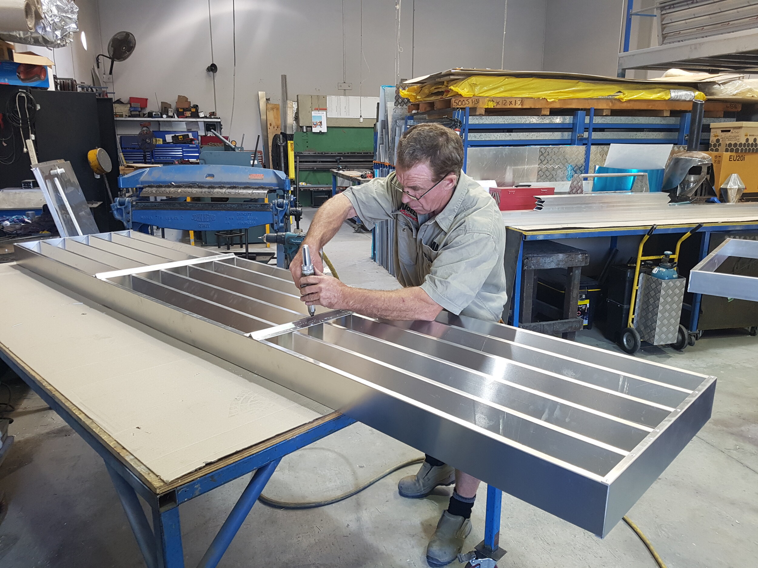 Noel K Sheetmetal Workshop